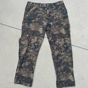 COPY - NEW Carhartt WIP Camo Pants - 38x32